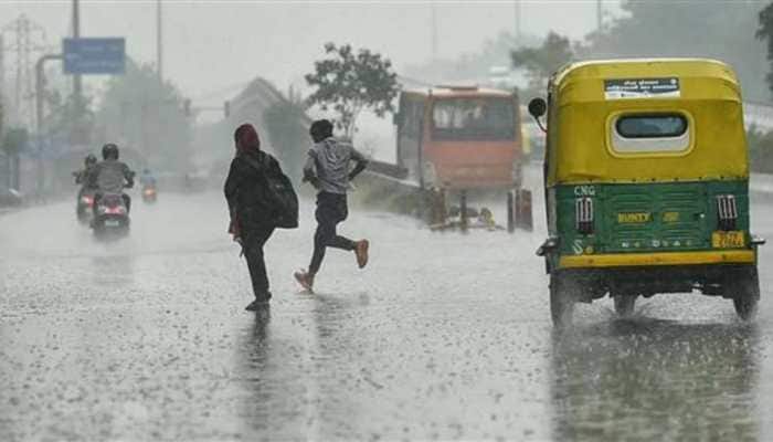 दिल्ली नोएडा में अभी ओर बरसेंगे मेघ कब कितनी होगी बारिश जानें….