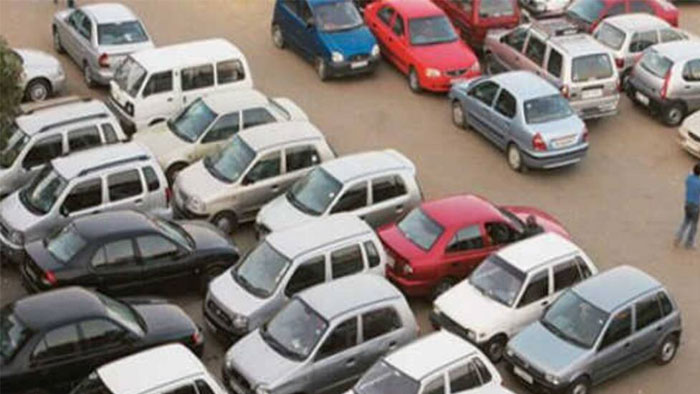 1 दिसंबर से नोएडा के अधिकतर स्थानों पर सरफेस पार्किंग होगी फ्री… जाने क्यों