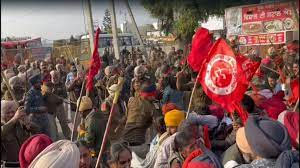 Punjab: वादे पूरे नही, श्रमिकों पर भांजी लाठियां