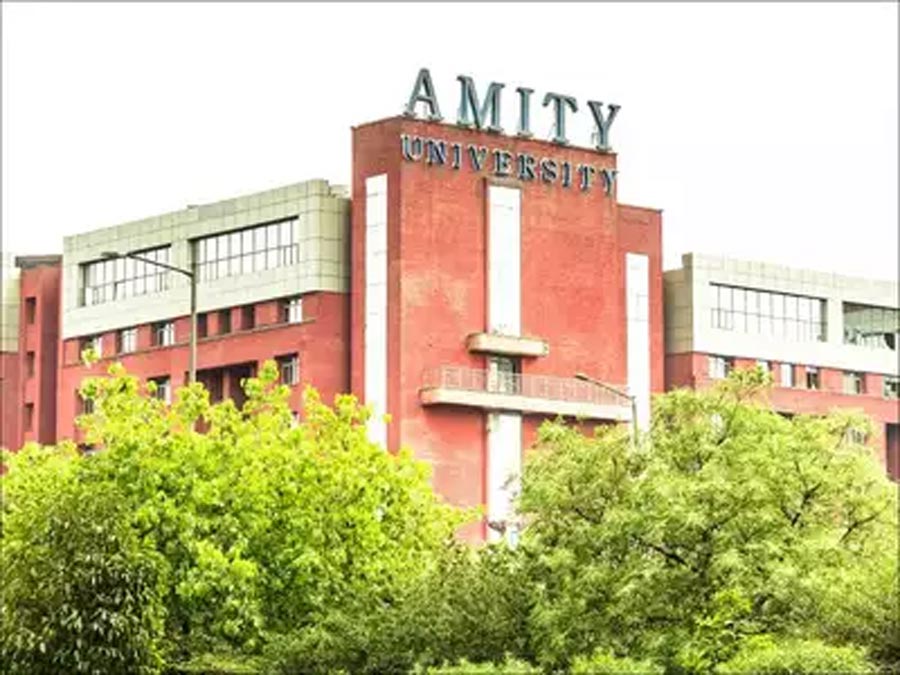 Amity University: मम्मी मैं तुम्हारी जैसी बहादुर नहीं, लिखा और फंदे पर झूल गई