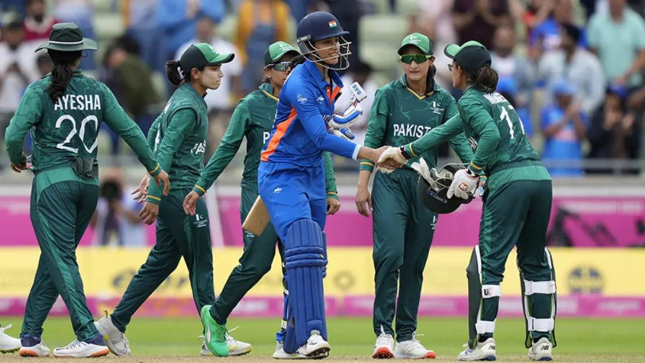 INDW vs PAKW : वर्ल्ड कप में भारत ने पाकिस्तान को रौंदा