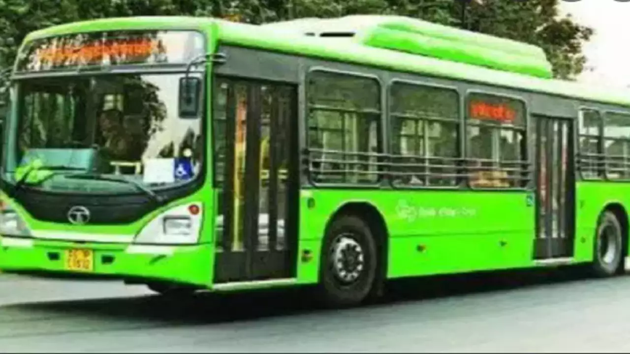 खुशखबरी: दिल्ली में मजदूर डीटीसी बस में करेंगे फ्री यात्रा