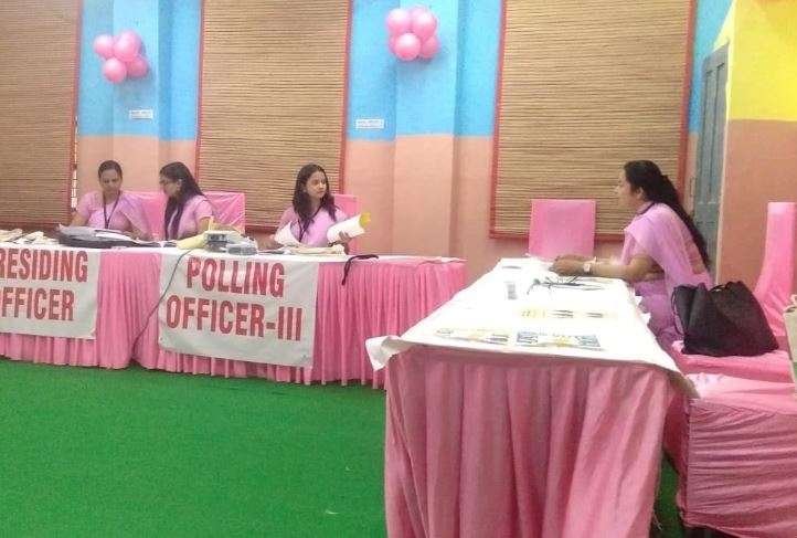 Greater Noida: मतदान केंद्रों पर बनेंगे एक-एक पिंक बूथ,11 मई को अवकास