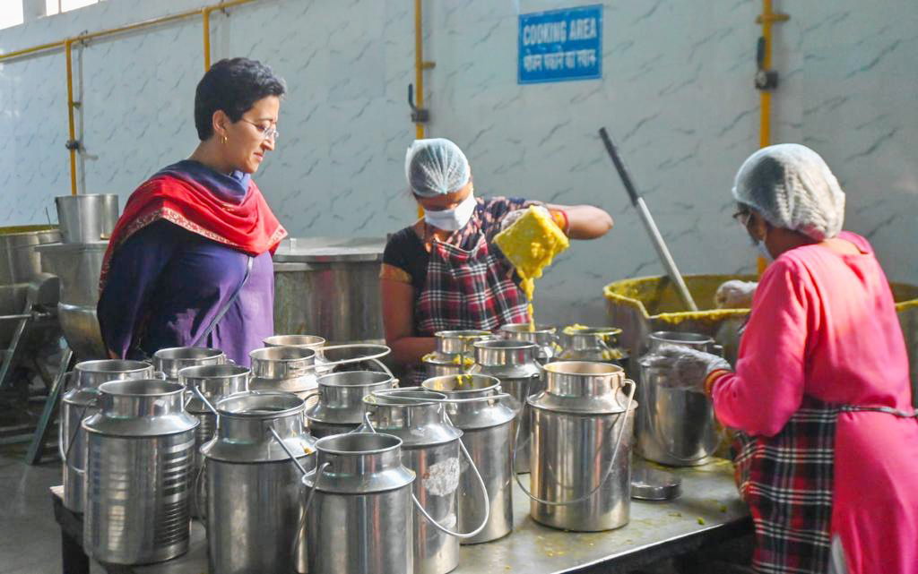 नई दिल्ली: सरकार जरूरतमंदों को पौष्टिक आहार पहुंचाने के लिए प्रतिबद्ध: आतिशी