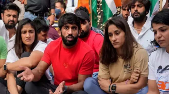 Wrestling Federation of India: भारतीय कुश्ती संघ की मान्यता रद्द, राजनीति ने किया बेड़ागर्क