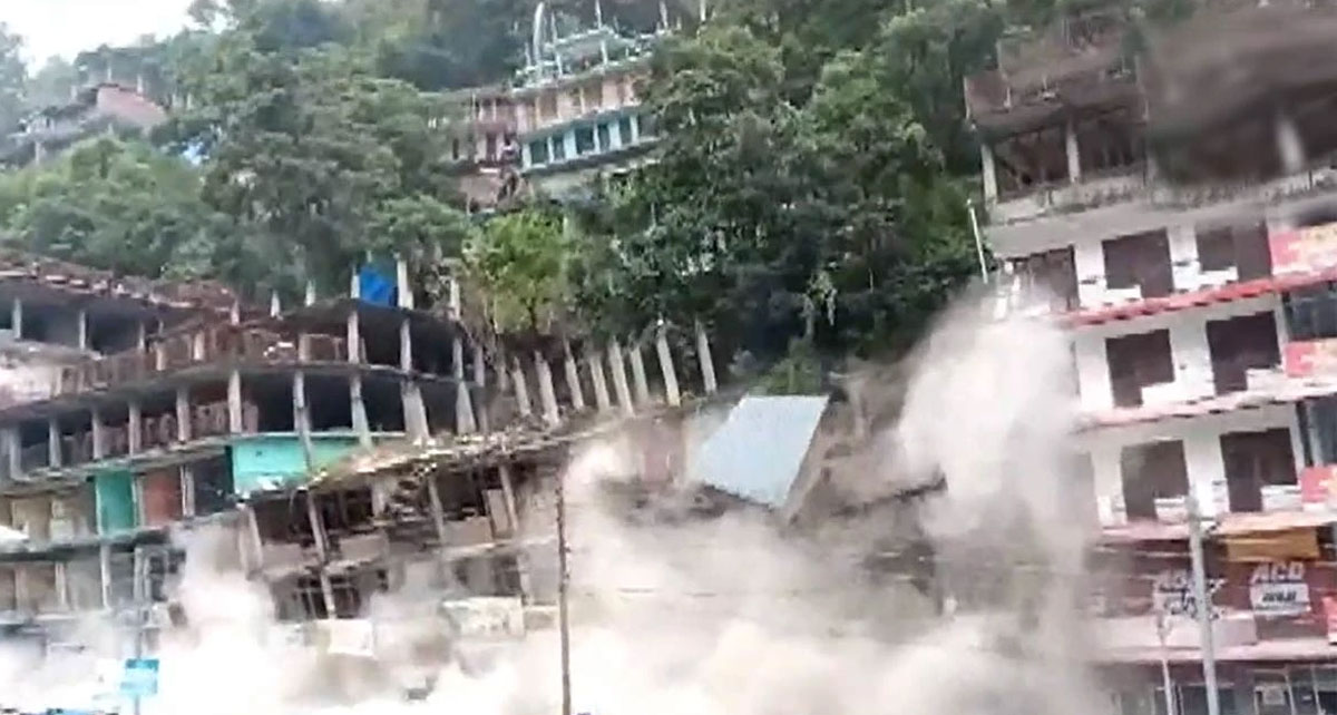 Himachal Pradesh में लगातार बारिश, टूट रहा कुदरत का कहर,फिलहाल पहाड़ों पर जाने से बचे