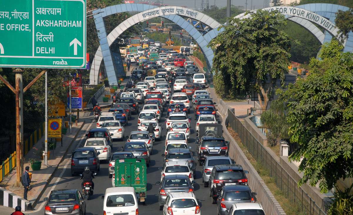 Traffic Police Advisory: दिल्ली जा रहे है तो नोएडा ट्रैफिक पुलिस का जान लें प्लान