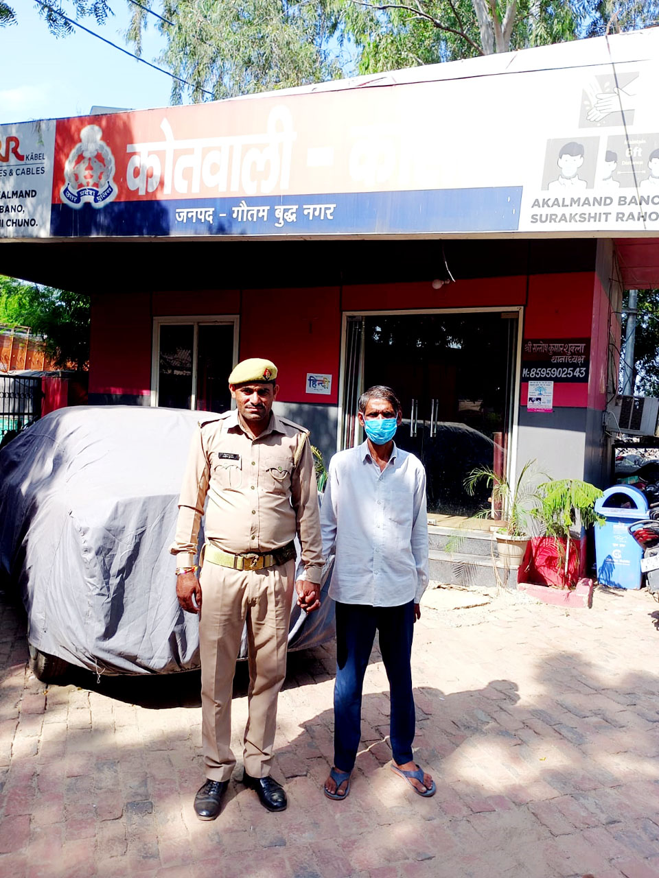 Noida police:जिला बदर बदमाशों के खिलाफ पुलिस ने चलाया अभियान