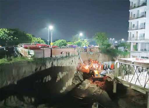 Lucknow News: निर्माणाधीन अपार्टमेंट की खुदाई में धंसी जमीन, डेढ़ साल की मासूम समेत दो की मौत