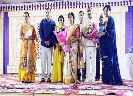 पार्षद कुसुम गोयल ने दुर्गा पूजा कार्यक्रम का किया शुभारंभ