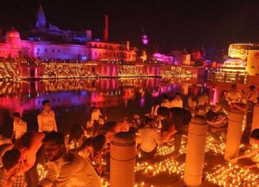 Ayodhya Deepotsav: अयोध्या दीपोत्सव के दौरान 101 रुपये देकर आप भी जला सकते हैं दिया