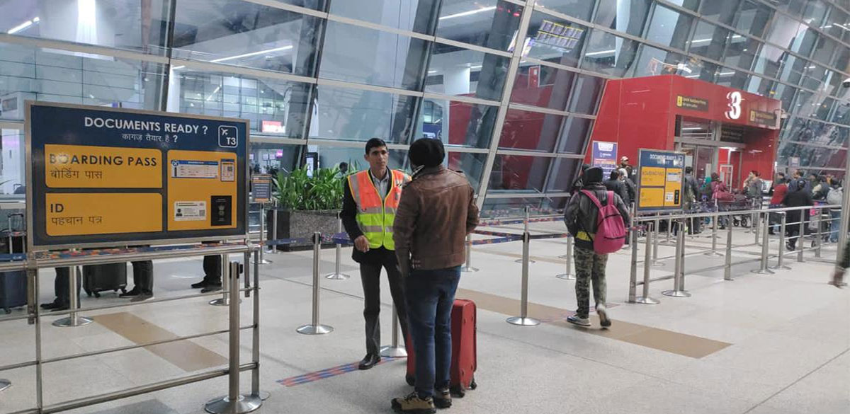 Delhi Airport:अंडर गारमेंट में छुपा कर रखी थी 6 लाख की घड़ियां, ऐसे पकड़ा गया चोर