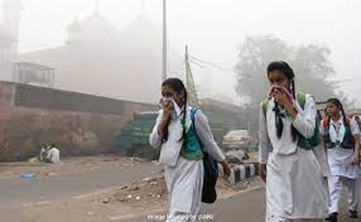 Pollution In Danger Zone: दिल्ली के स्कूलो में लाॅकडाउन, नोएडा में मिनी लाॅकडाउन, जानें स्कूल कैसे होगे बंद