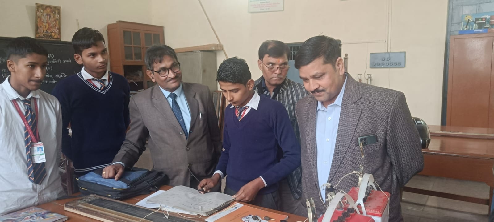 Ghaziabad News: माध्यमिक शिक्षा समग्र के सहायक निदेशक ने डॉ मोदी कॉलेज का किया निरीक्षण