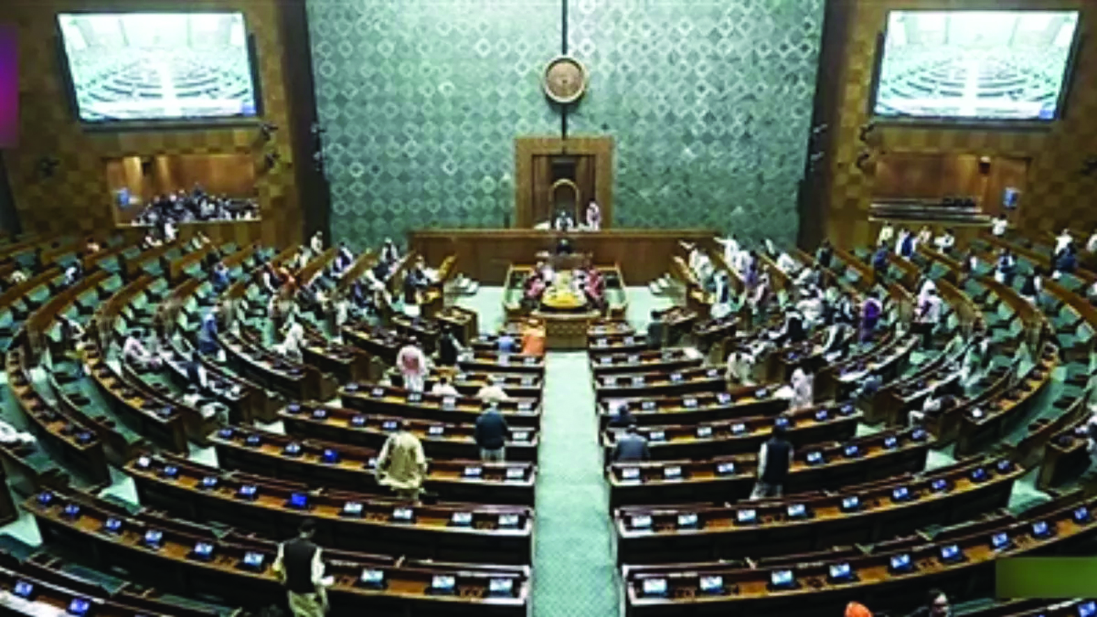 Parliament Winter Session: संसद में सुरक्षा चूक, कांग्रेस के 9 एमपी समेत 15 विपक्षी सांसद सस्पेंड