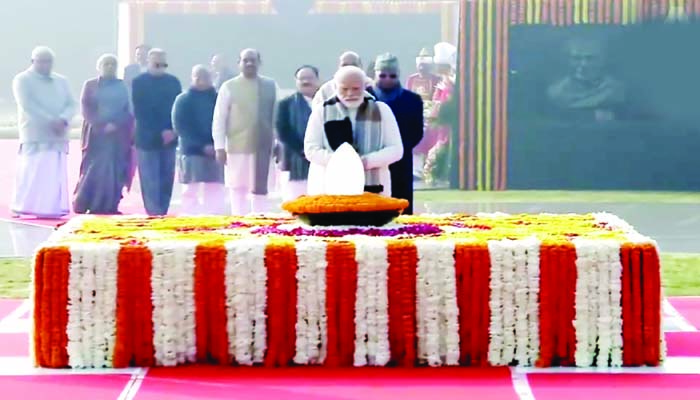 Atal Bihari Birth Anniversary :   राष्ट्रपति-उपराष्ट्रपति, पीएम मोदी ने पूर्व पीएम को दी श्रद्धांजलि