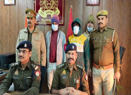 रामगढ पुलिस द्वारा दो शातिर चोरों को अवैध असलहा सहित किया गिरफ्तार