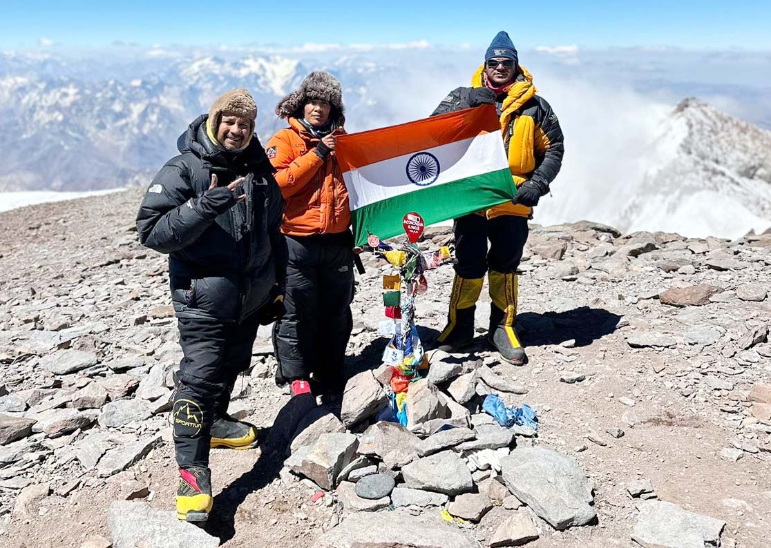 Uttarakhand News : राजेन्द्र नाथ ने दक्षिण अमेरिका की सबसे ऊंची चोटी पर लहराया भारतीय ध्वज