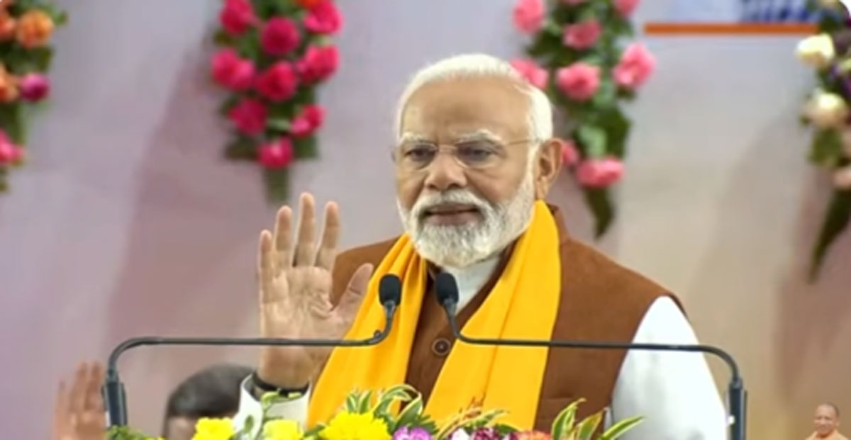 PM Modi Varanasi Visit: पीएम मोदी बोले, इस वक्त महादेव प्रसन्न है काशी में विकास का डमरु बजा है…