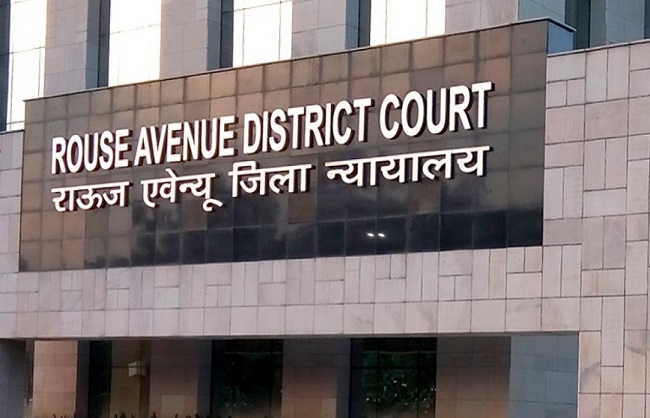 Delhi News:  कारोबारी की हत्या Case: आरोपित को अदालत लाने के लिए अलग वाहन की मांग खारिज