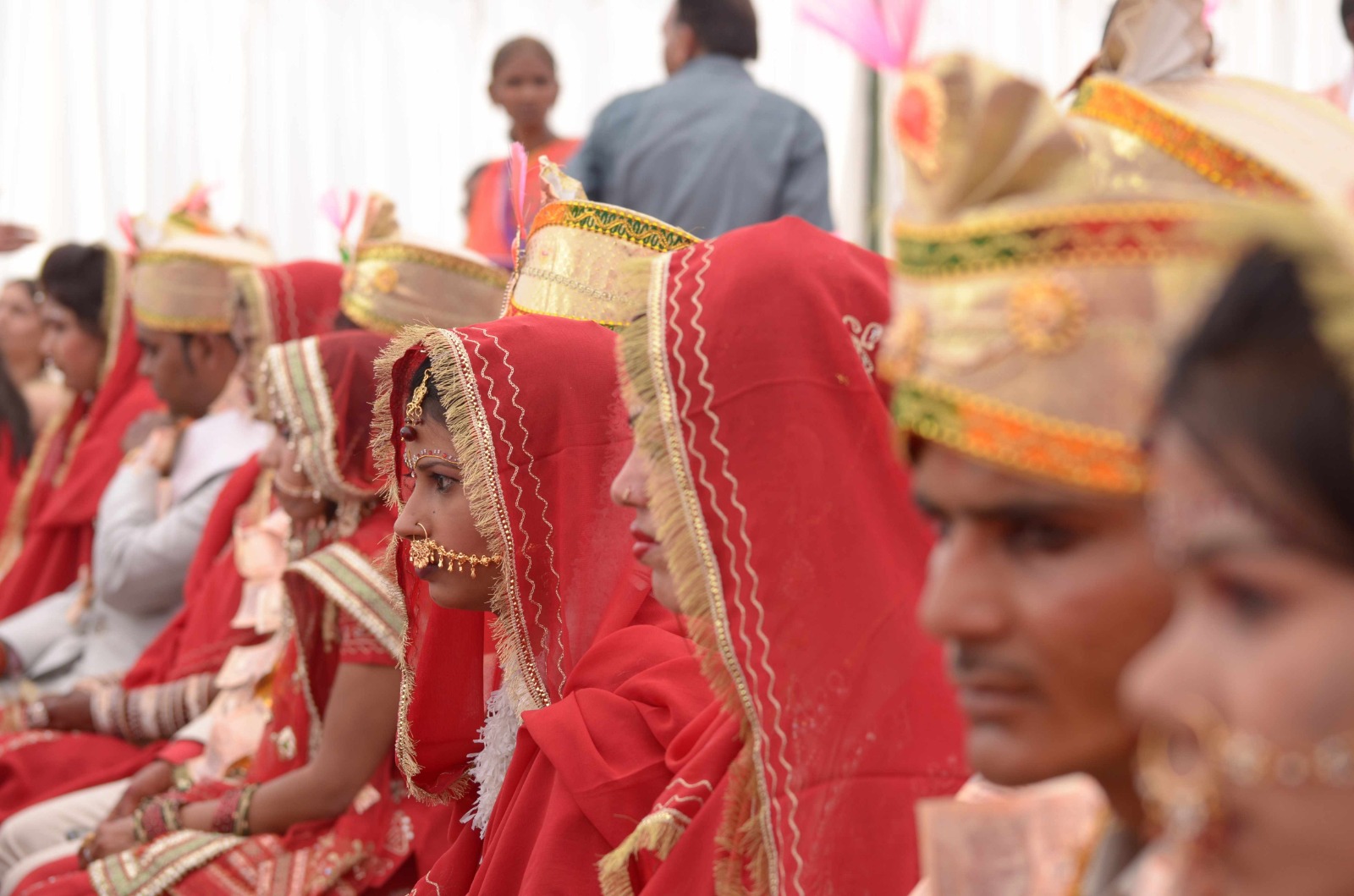 UP News: भाई-बहन ने लिए 7 फेरे, मुख्यमंत्री सामूहिक विवाह में हुआ ऐसा खेल