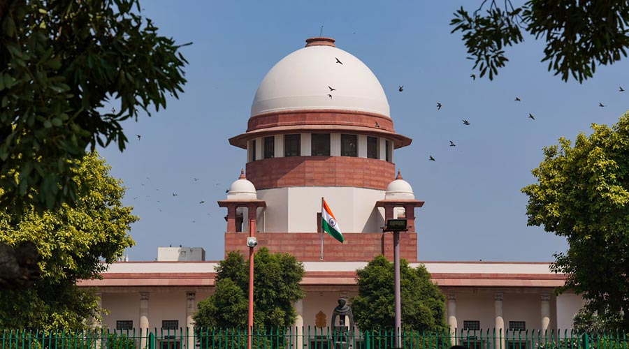 Supreme Court: निलंबित आईएएस अधिकारी पूजा सिंघल की जमानत याचिका खारिज