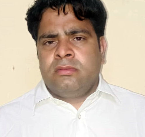 Online Satta: कार में ऑनलाइन जुआ खिलाते एक आरोपी गिरफ्तार