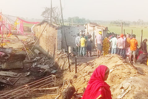 Bihar: शादी समारोह में आतिशबाजी से लगी आग, 6 लोगों की मौत