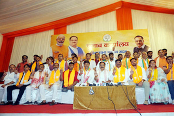 आप’ को झटका: हरियाणा सहप्रभारी समेत कई नेताओं ने भाजपा का दामन थामा