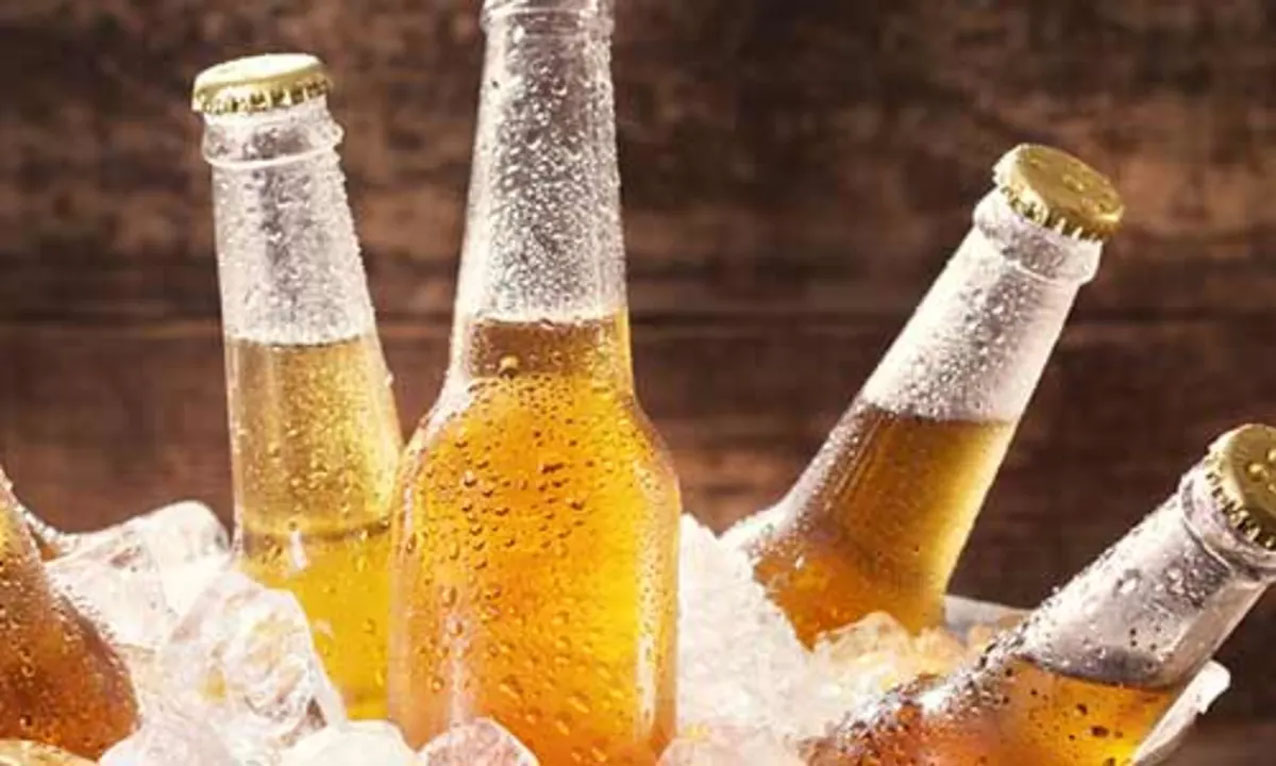 गर्मी में चिल्ड बीयर पीकर रिलेक्स होने वाले रहे सावधान, हो सकती है ये बिमारियां