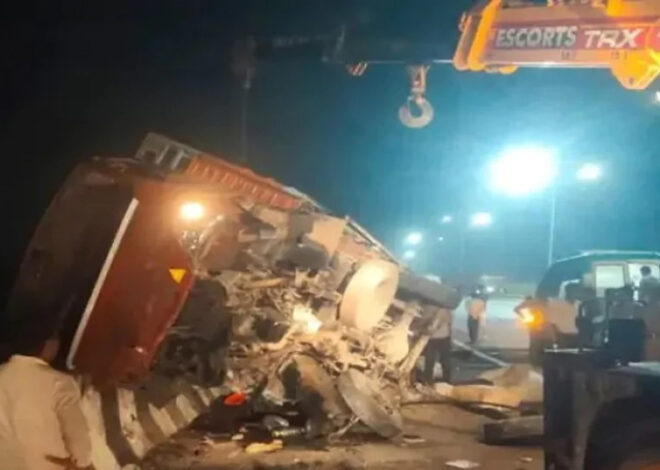 Accident: ट्रक-कैंटर में टक्कर, 4 लोगों की मौत; 24 घायल