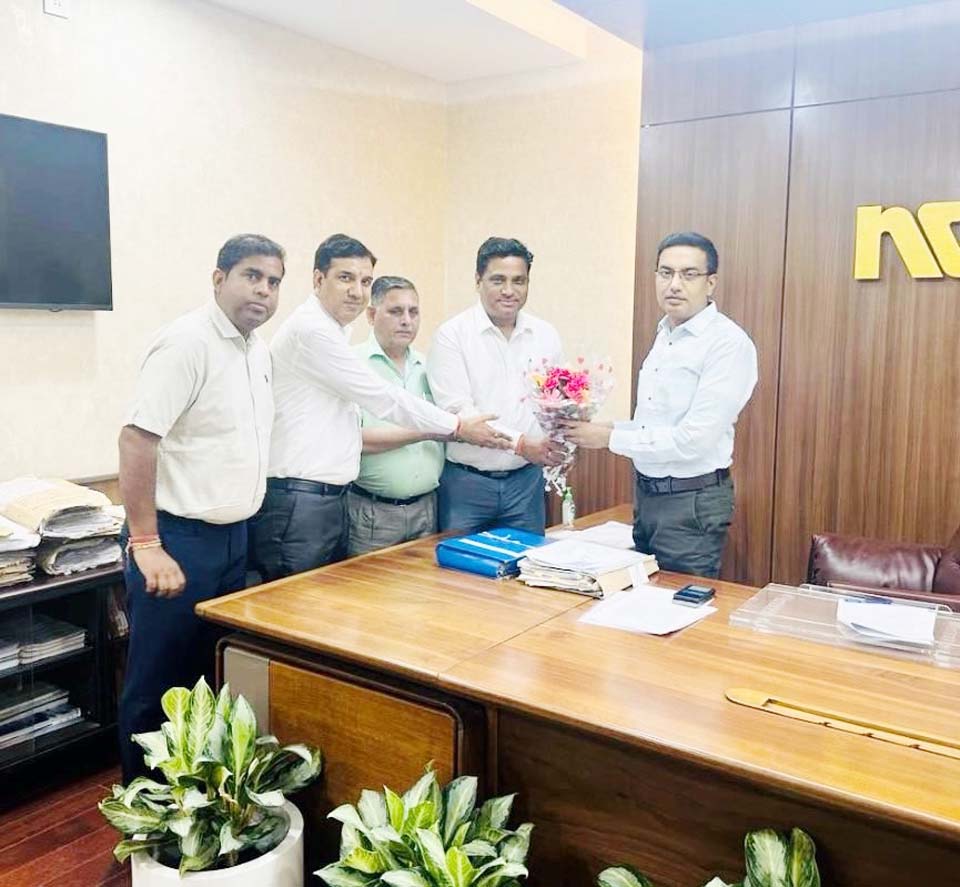 Noida News: प्राधिकरण के कर्मचारियों के लिए खुशखबरीः एनईए की महेनत लाई रंग, ये मिलेगी सुविधाएं