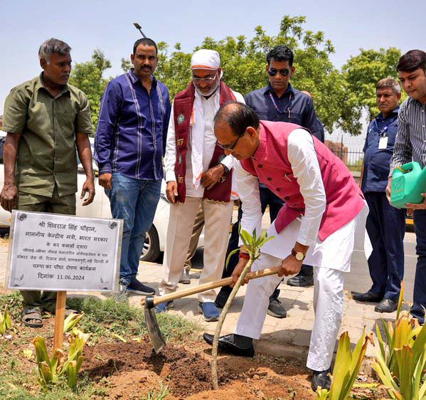 Madhya Pradesh: हमारी सरकार किसानों के कल्याण के लिए प्रतिबद्ध है : शिवराज सिंह चौहान