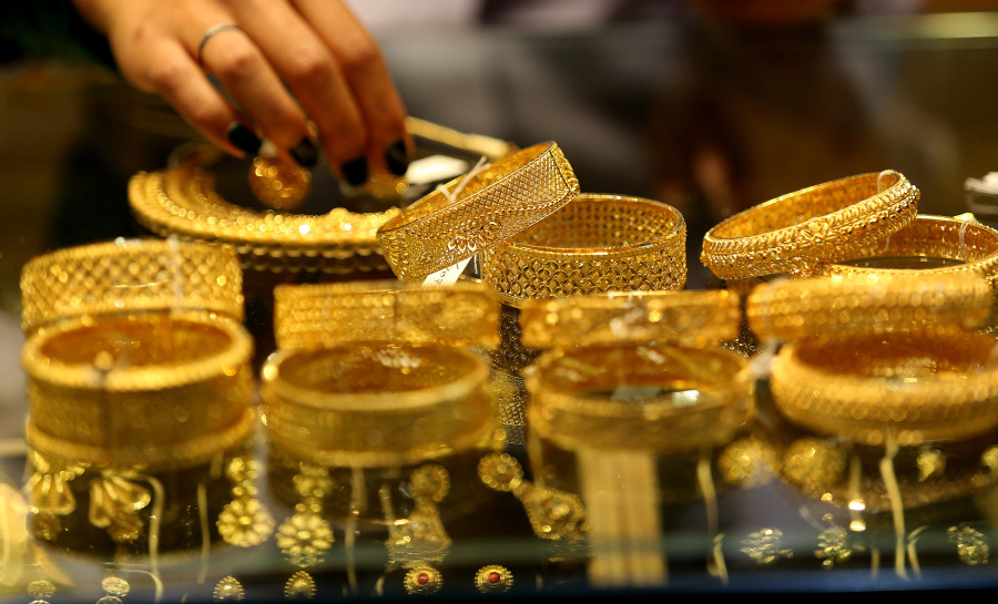 Bullion Market: सस्ता हुआ सोना, चांदी की बढ़ी चमक