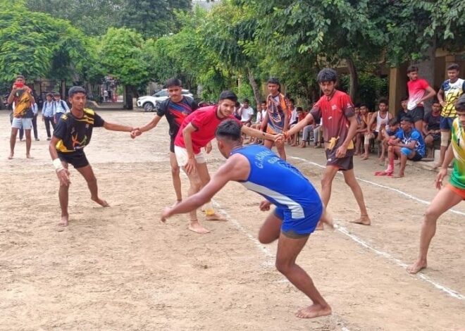 तुलसीराम माहेश्वरी इंटर कॉलेज में बालक व बालिका कबड्डी प्रतियोगिता