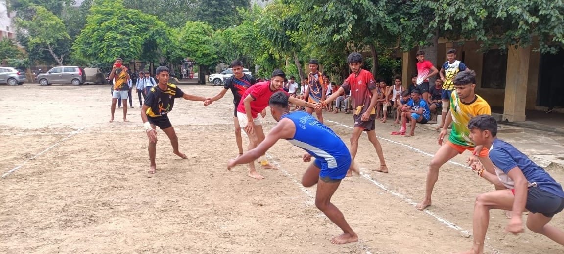 तुलसीराम माहेश्वरी इंटर कॉलेज में बालक व बालिका कबड्डी प्रतियोगिता