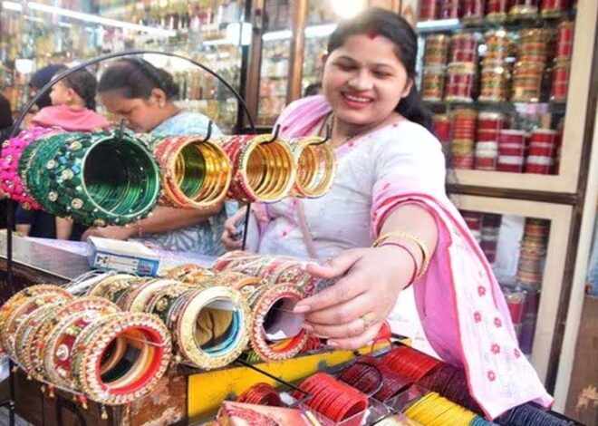 Karvachauth: करवाचौथ की तैयारियां शुरू, शहर में सजे बाजार