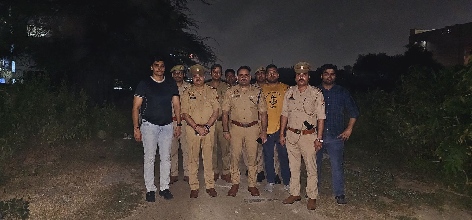 Noida News: चेकिंग के दौरान पुलिस मुठभेड़, बाइक रुकने का इशारा किया जानिए फिर क्या हुआ