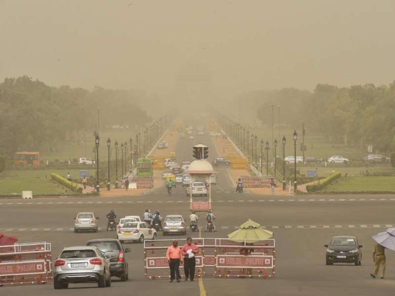 Pollution: दिल्ली में प्रदूषण रोकथाम के लिए ग्राउंड जीरो पर उतरी आतिशी