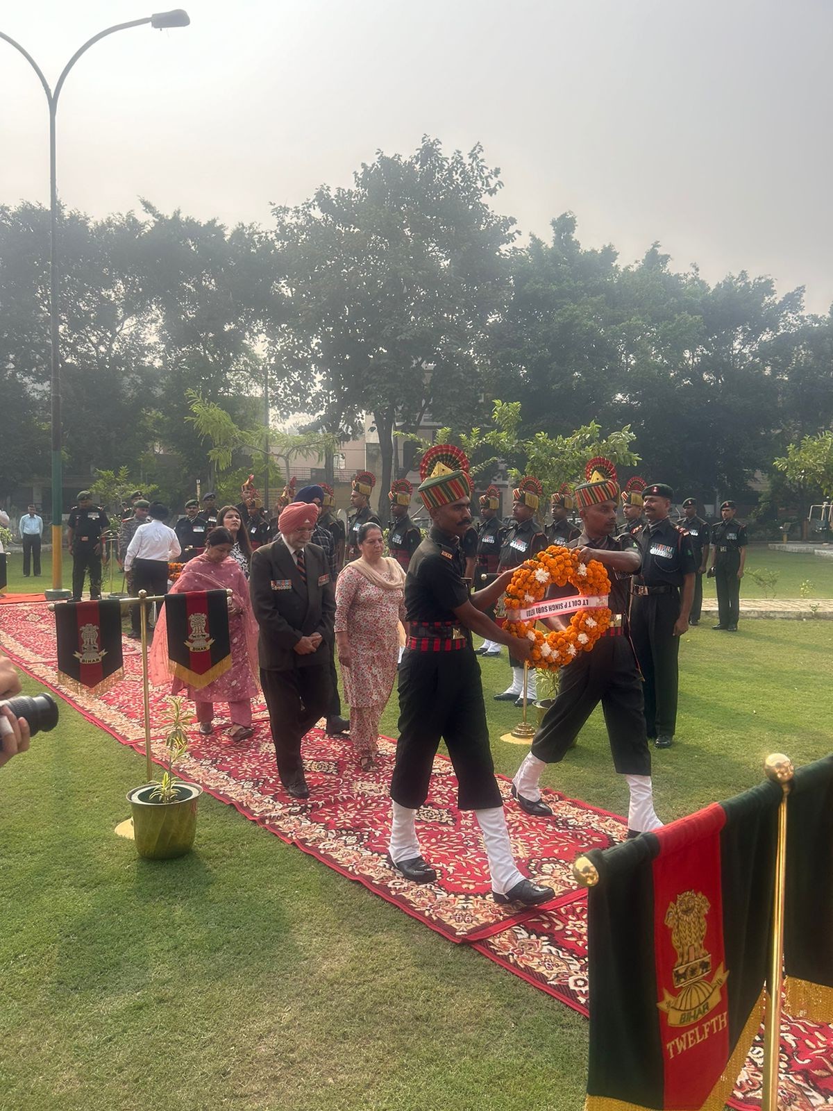 शहीद कैप्टन गुरजिन्दर सिंह सूरी को अर्पित किए श्रद्धासुमन