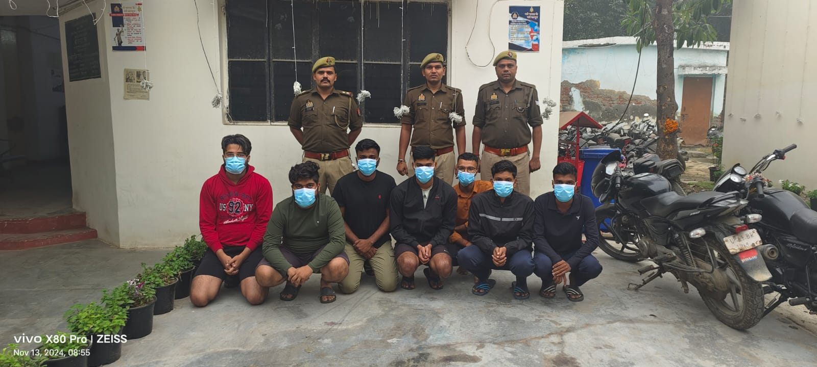 Noida: महर्षि यूनिवर्सिटी के छात्रों को पुलिस ने चुन चुन कर पकड़ा, केस जानेंगे तो रह जाएंगे दंग