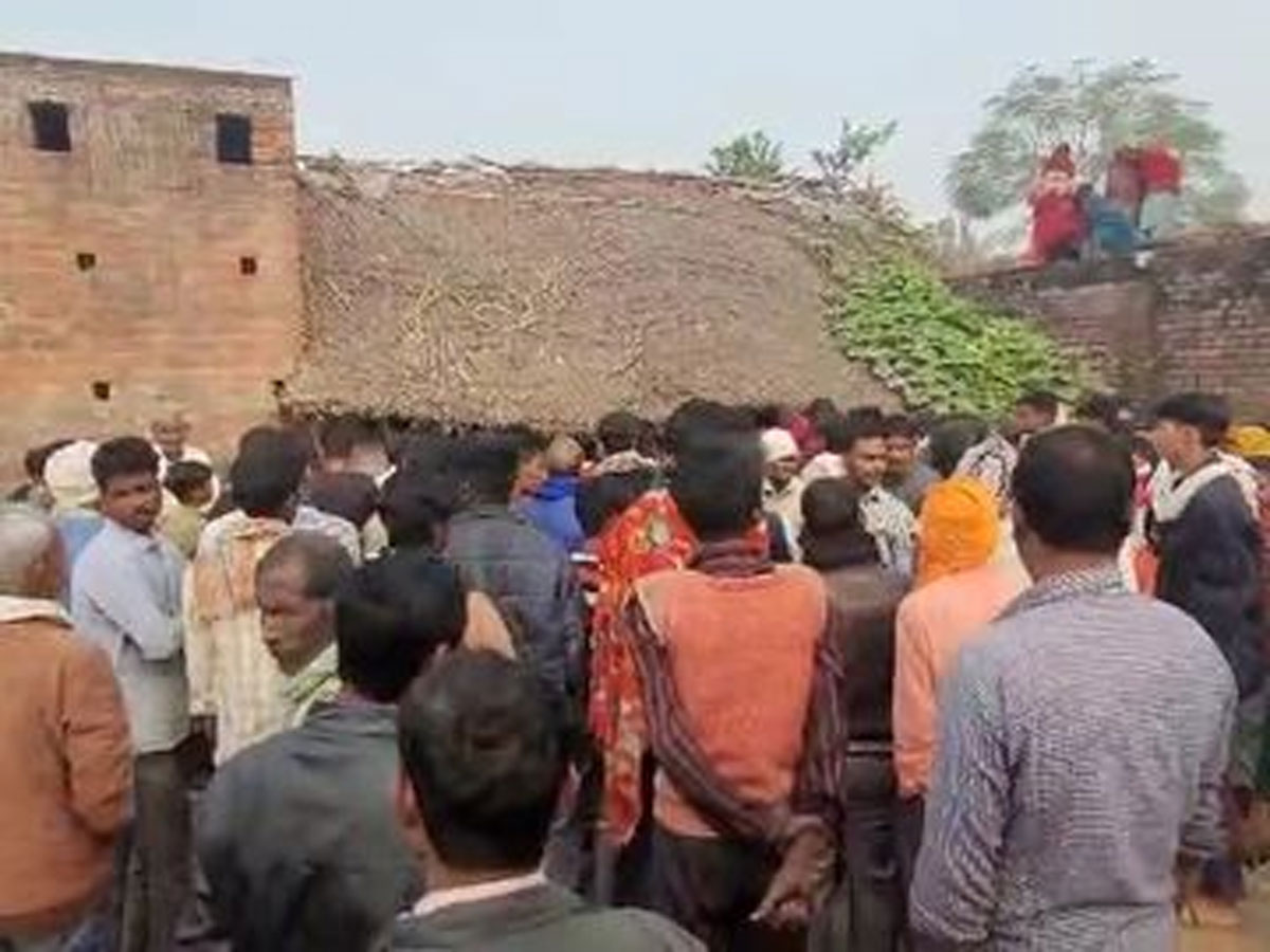 Uttar Pradesh: सीतापुर में हल्दी के दिन मिली दूल्हा-दुल्हन की लाश, घर के बहनोई पर लगा आरोप