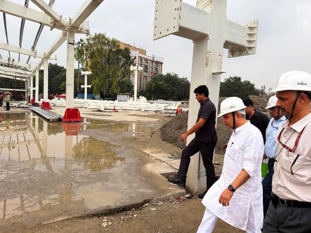 Delhi Railway Station: