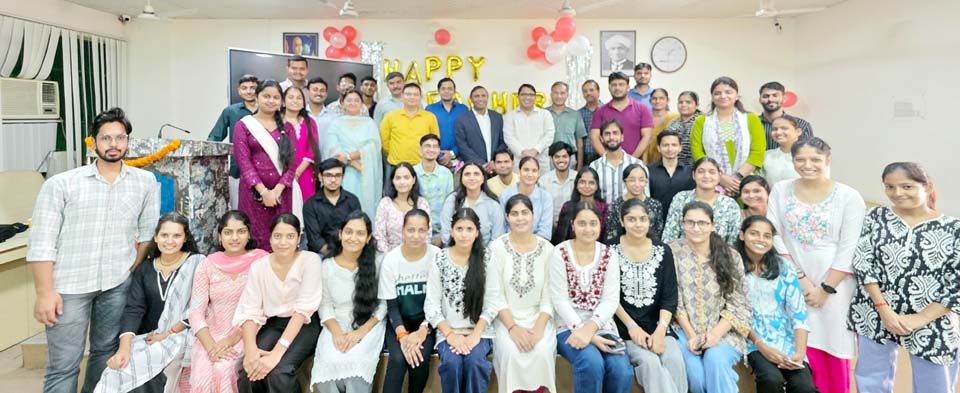 शिक्षा केवल ज्ञान का साधन नहीं, बल्कि जीवन जीने की निरंतर प्रक्रिया: पवन