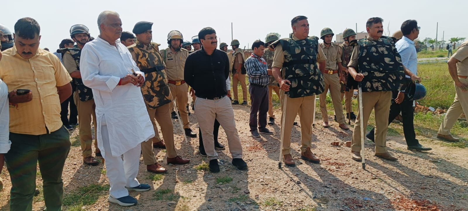 यीडा ने दिवाली से पहले भूमाफियाओं का निकाला दिवाला, प्राधिकरण ने चलाया 1200 करोड़ की जमीन पर बुलडोजर