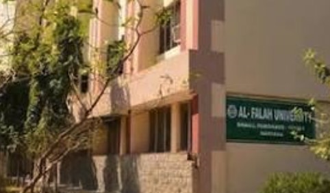 अल-फलाह यूनिवर्सिटी के ओखला मुख्यालय, पुलिस की छापेमारी