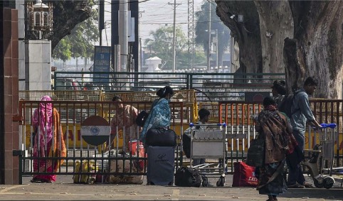 हस्तक्षेप के बाद केंद्र ने गर्भवती महिला और बच्चे को वापस लाने पर सहमति