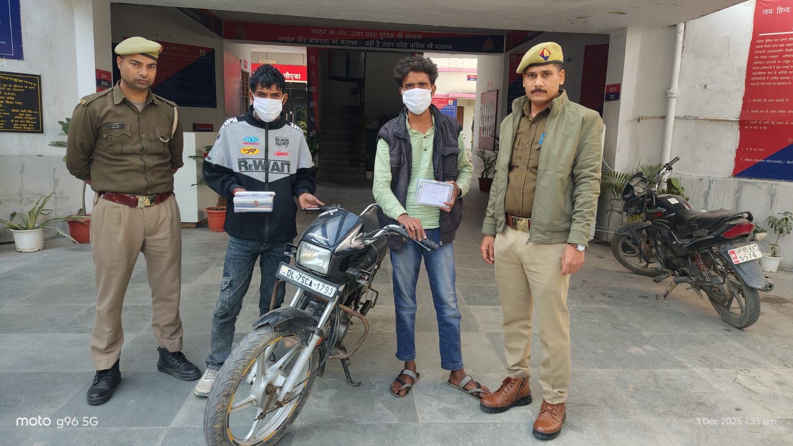 थाना सेक्टर-58, पुलिस ने मोबाइल स्नैचिंग और बाइक चोरो को किया गिरफ्तार