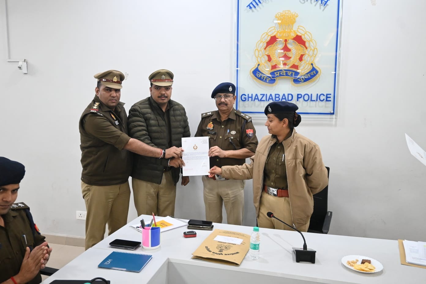 डीसीपी सुरेंद्रनाथ तिवारी की सख्त निगरानी से आईजीआरएस निस्तारण में ग्रामीण जोन अव्वल