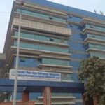 Noida district hospital oncall doctor absent